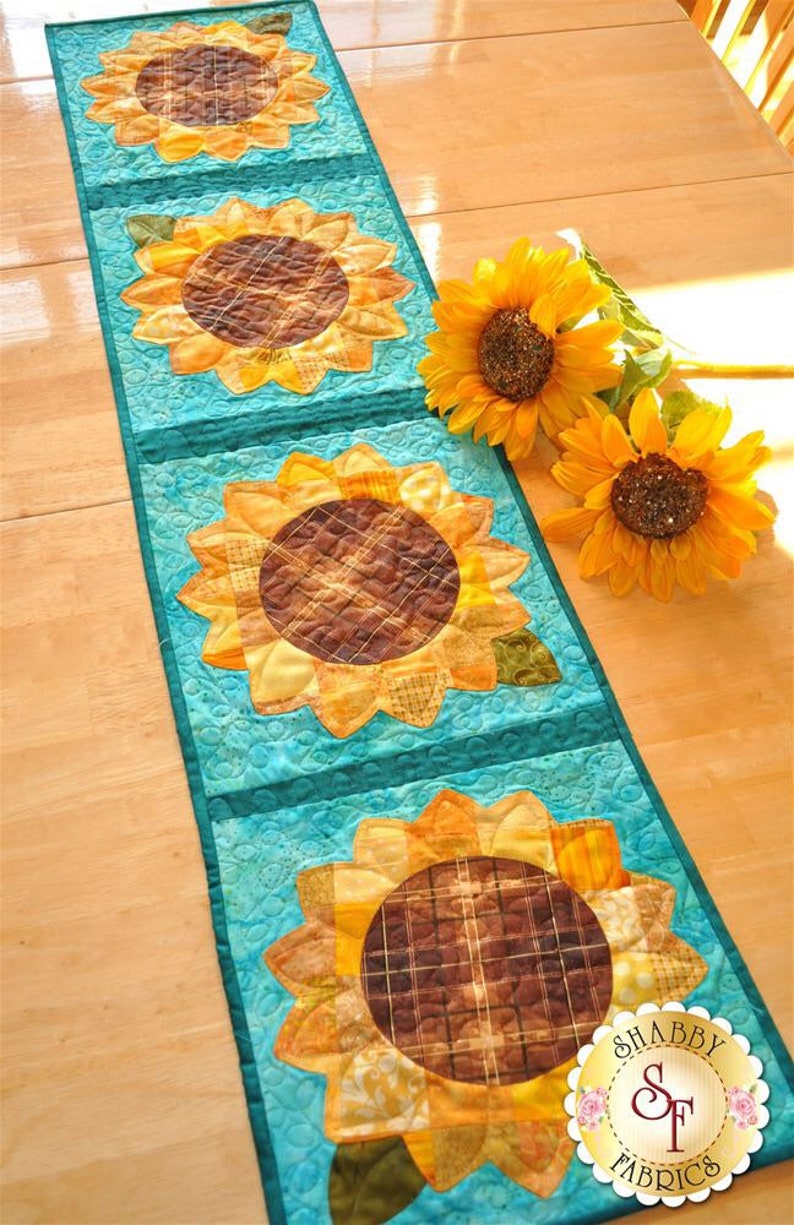 SUNFLOWER Patchwork Table Runner Pattern by Jennifer Bosworth for ...