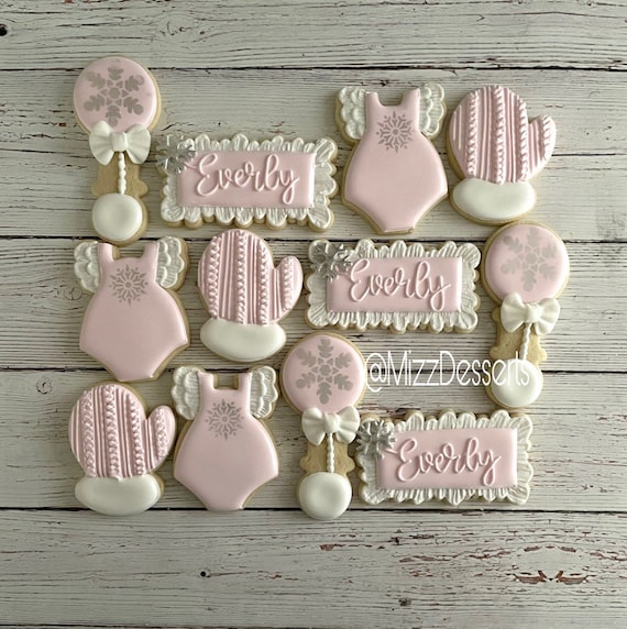 クッキー専門店ｃｈｅｚ－ｍｏｉ様　　③オーダー専用ページ Winter Themed Baby Shower Sugar Cookies - Etsy