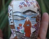 1 Antique Miniature Asian Porcelain Satsuma Gilt Enameled Vase Japan Handpainted
