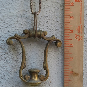 1 massive Gilt brass bronze lamp chandelier hook loop Part Vintage Spain Gothic 1/8 IP Vintage for design or repair project
