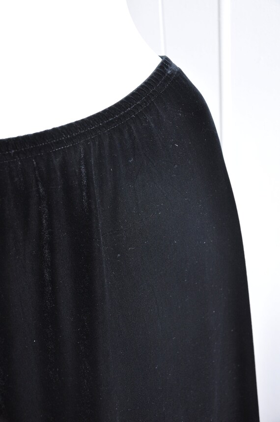 90s Black Velvet Velour "Witch" Skirt, Jones New … - image 2