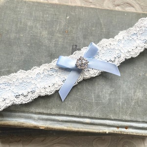 Something Blue Wedding Garter, Off White & Blue Bridal Garter, Wedding Garter with Blue Bow, Lace Garters, Simple Toss Garter with Pearl