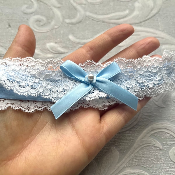 Something Blue Wedding Garter, Off White & Blue Bridal Garter, Wedding Garter with Blue Bow, Lace Garters, Simple Toss Garter with Pearl