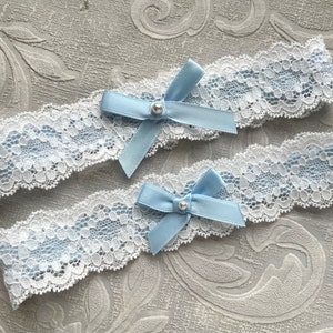 Something Blue Wedding Garter SET, Off White & Blue Bridal Garter SET, Wedding Garters with Blue Bow, Simple Toss Garter with Pearl, Garters