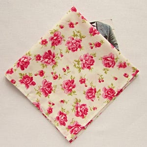Rose Floral Pocket Square, Floral Pocket Square, Wedding Pocket Square, Groom&#39;s Pocket Square, Pink White Pocket Square