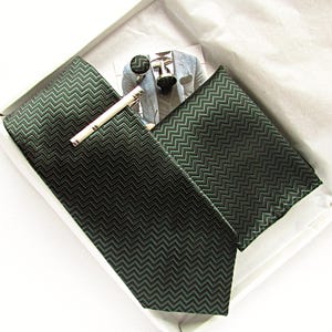 Emerald Green tie set, Emerald Green Pocket square, Dark Green tie, Wedding tie, Gift For Him, Drak Green tie set, Grooms tie