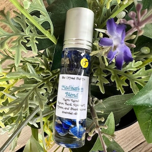 Meditation Crystal Essential Oil Blend // Healing Essential Oil Blend // Lapis Lazuli Infused Oil Blend