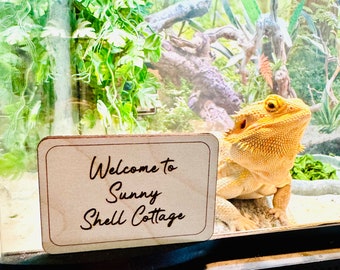 Custom reptile sign bearded dragon name sign, reptile house sign, tank decor, tank sign , sign sticks to window cage or base, pets name sign