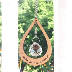 Attrape-soleil Cadeau de sympathie, carte poème Attrape-soleil commémoratif, perte d'une maman, d'une mère, d'un papa, d'un frère, d'une soeur. Cristal arc-en-ciel personnalisé