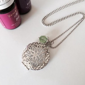 Diffuser Necklace - Essential Oil Locket - Aromatherapy Locket Jewelry - Essential Oil Diffuser - Perfume Locket