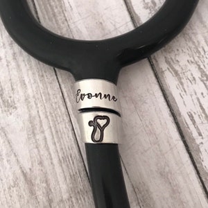 Étiquette d’identification de stéthoscope - cadeau d’infirmière - cadeau d’étudiant infirmier - étiquette de nom de stéthoscope - étiquette de nom personnalisée de stéthoscope - fait sur mesure pour l’infirmière