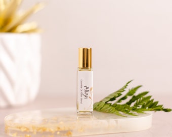 ALIGN Aromatherapy Essential Oil | Mood Boosting Oil | Essential Oil Roller | Aromatherapy Blend | Natural Perfume | Stocking Stuffer