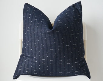 Housse de coussin bleu marine indigo