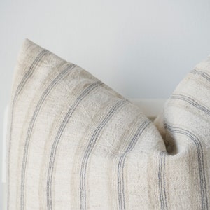 Cuscino neutro, cuscino crema, cuscino a righe, cuscino avorio, arredamento per la casa, cuscini decorativi