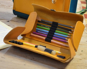 School pencil case, leather pencil case for pens, art supplies size 1
