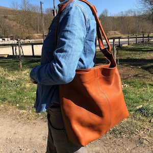 Shopper, large handbag, shoulder bag, leather bag, made of soft leather image 1