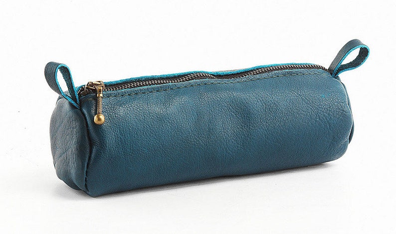 Pencil case from leather image 2