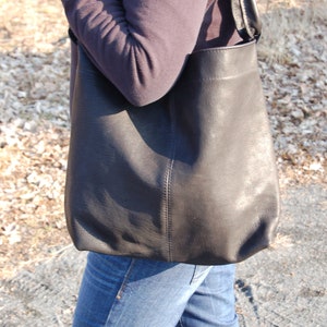 Shopper, large handbag, shoulder bag, leather bag, made of soft leather image 2