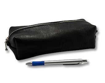 Stuff bag, leather pencil case, leather case, bag organization, boxy bag, cosmetic bag, toiletry bag, pencil case