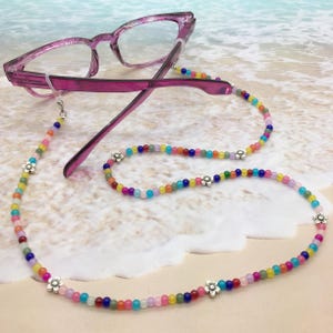 Flower Eyeglasses Chain, Reading Glasses Necklace, Rainbow Beads, Summer Readers Accessory, Trendy Eyewear Holder for Women, Cute Gift