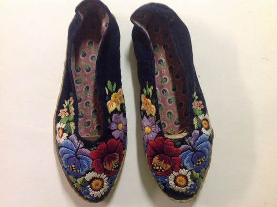 Embroidered folk slippers, Estonia