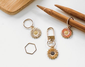 Gold Enameled Metal Floral Knitting Stitch Marker + Pk Set of 4 + clear jar | DAISY SET