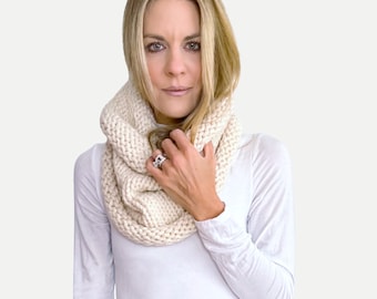 Chunky Relaxed Knit Cowl   | THE RILASSATO