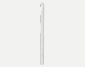 White Susan Bates Plastic Luxite CROCHET HOOK | 11.5mm-P