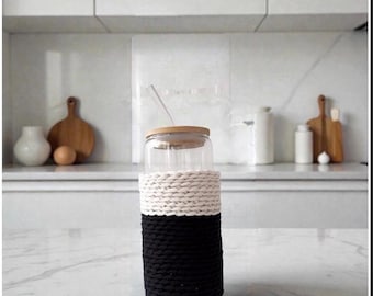 Crochet Pattern |  Crochet Cup Cozy Tumbler Cover | THE SPUNTINO SLEEVE