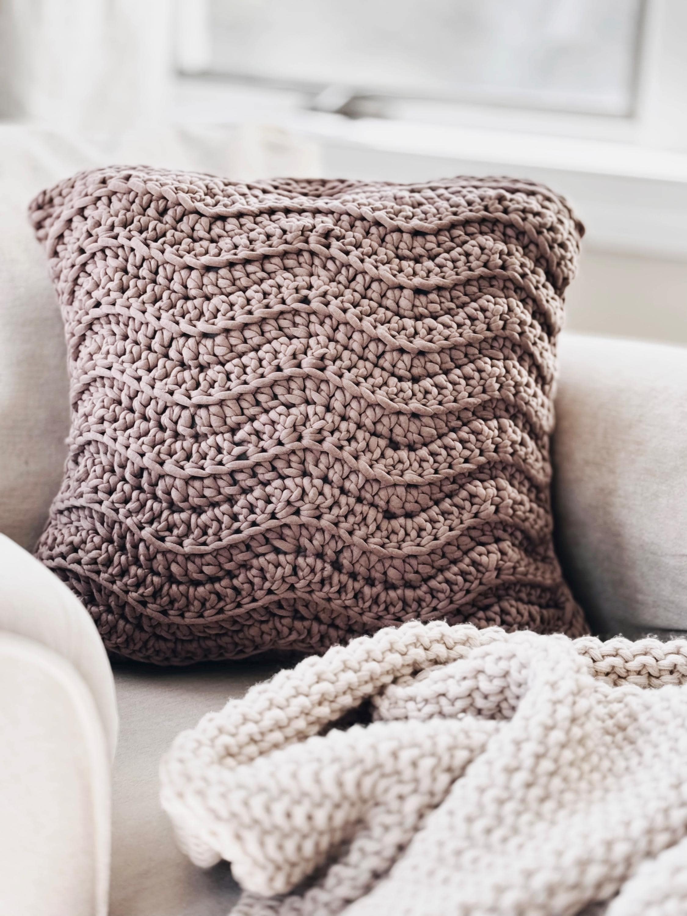 6 Wavy Ripple Crochet Patterns for Blankets, Accessories, and Everyday Wear 1 Crochet Pattern Modern Wavy Ripple Square Pillow Cover