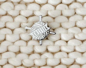 Knitting Silver Enameled Pin | KNITTER