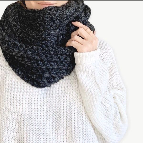 Crochet Pattern | Easy Chunky Ribbed Unisex Infinity Scarf  | THE ANELLO