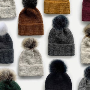 Cappello a cuffia in maglia a doppia tesa con pompon di pelliccia staccabile / THE BERRETTO
