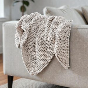 Chal/bufanda tipo bandana triangular gruesa / THE STOLA