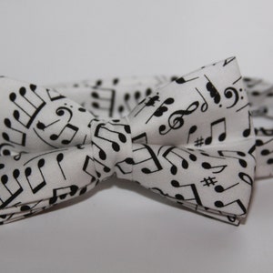 Mens bow tie, black bow tie, black tie, music bow tie, fashion tie, pre tied bow tie, musical notes, music tie, double layer bow tie