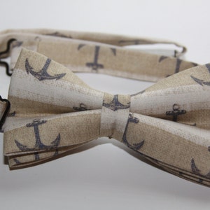 Mens bow tie, nautical bow tie, nautical tie, anchors tie, fashion tie, pre tied bow tie