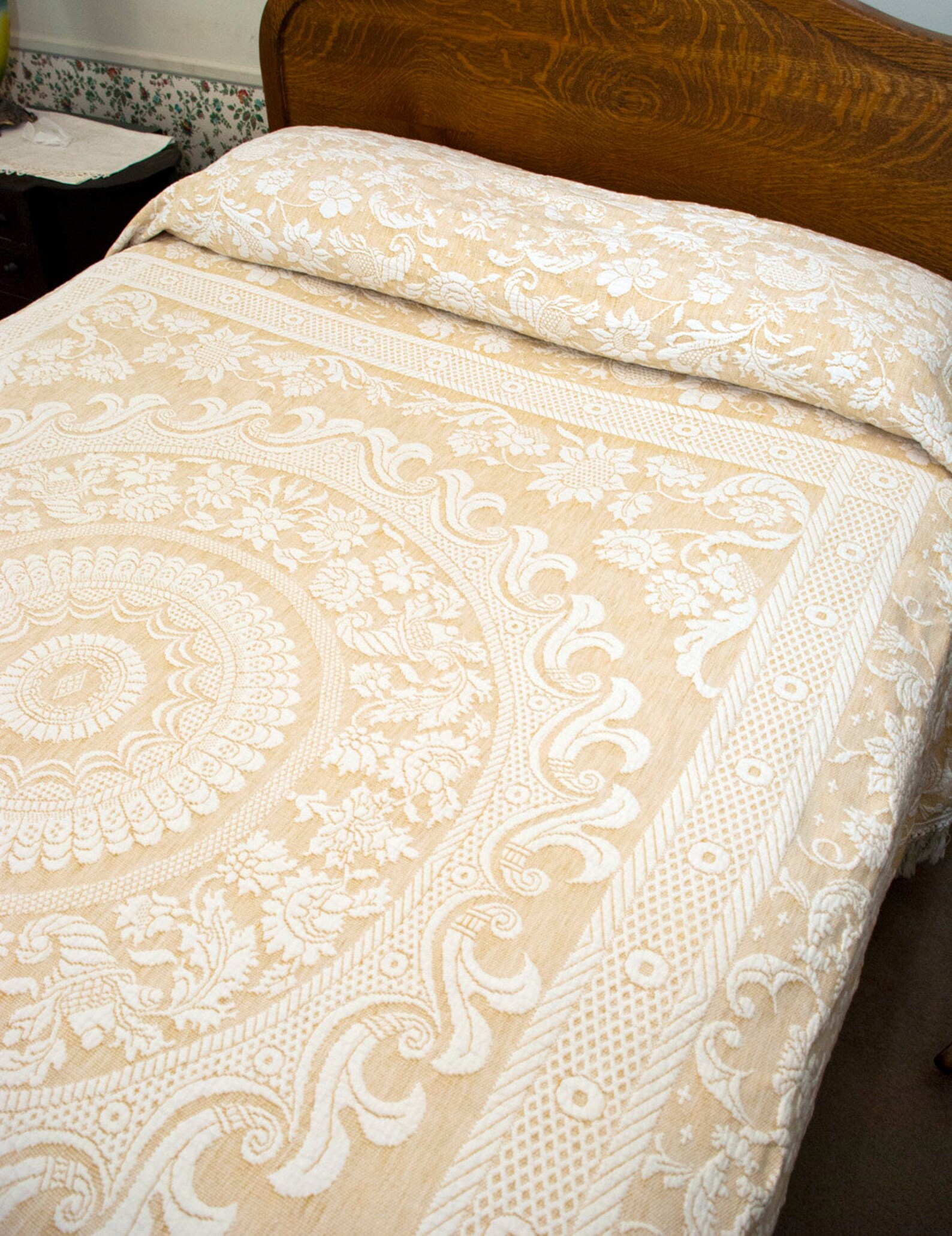 Vintage Bates Queen Elizabeth Bedspread. Full Size Matelasse Etsy