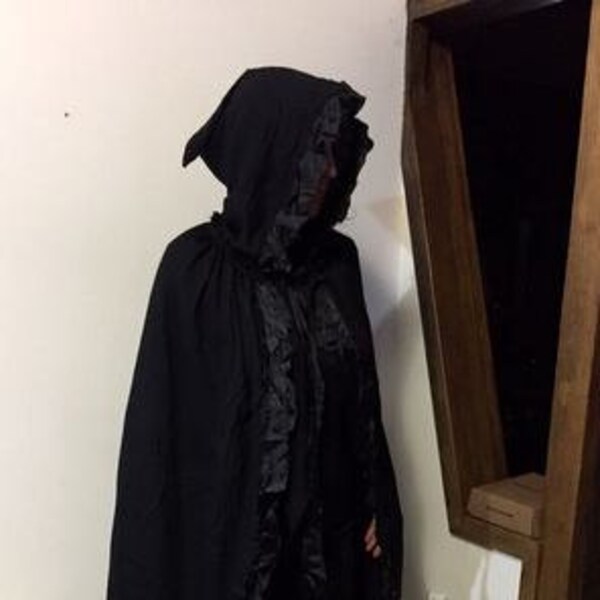 Halloween Vampire Witch Cape 1.2m