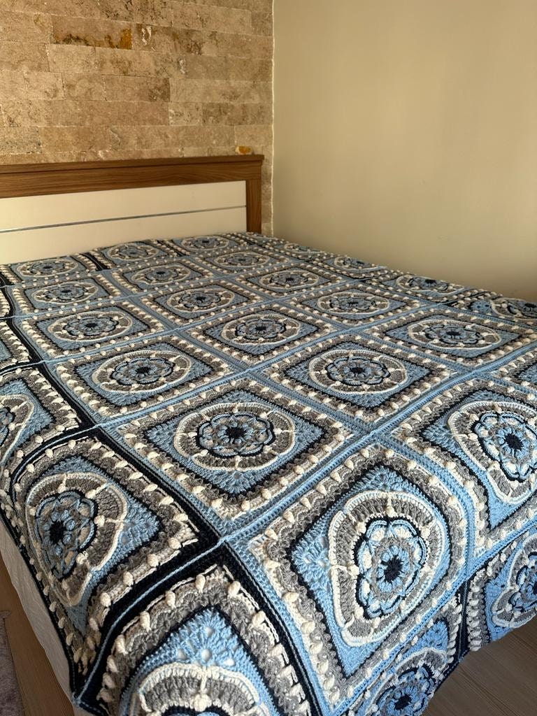 Handmade king size crochet blanket deals