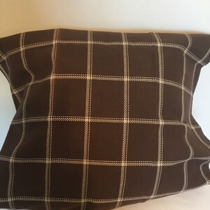 Woodland Plaid w kolorze Cafe, Sand, Brick lub Bark firmy Schumacher