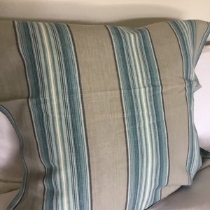 Fraser In Surf By Kravet-  Jeffrey Alan Collection -This listing is for one Pillow