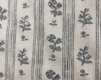 Raya de Cabanon en gris o Rouge-por Schumacher