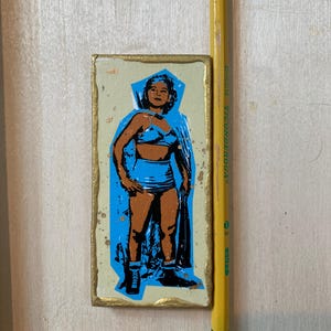 Ręcznie robiony magnes artystyczny / Luchadora / Irma Gonzales / zapaśniczka / Lowbrow 2 cale x 4 cale Oryginalna sztuka autorstwa Hardisona L Collinsa III #HLC3