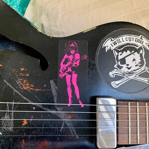 the Cramps-sticker / Poison Ivy / punk/ rockabilly /psychobilly / Hardison L Collins III / Bmovie / lowbrow/ medusa / #HLC3 afbeelding 3