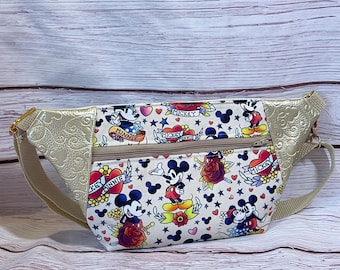 Belt bag, fanny pack, waist bag, unisex bag, hands free crossbody bag, Bum bag, Festival wear, Mickey and Minnie bag, Adjustable strap pouch