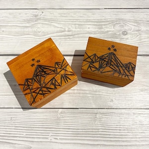 Night Court Symbol Mini Wooden Box - hand-burnt mountains and stars A Court Of Mist And Fury / Sarah J Maas / ACOTAR / ACOMAF / ACOWAR books