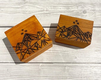 Night Court Symbol Mini Wooden Box - hand-burnt mountains and stars A Court Of Mist And Fury / Sarah J Maas / ACOTAR / ACOMAF / ACOWAR books