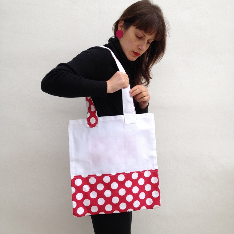 Canvas and cotton shopper white and fucsia with pois Shopper in tela e cotone con pois bianco e fucsia