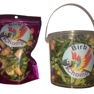 Freeze Dried Parrot Food, Large Pieces, Bird Chop, Raw, Seasonal Mixed Vegetables, Foraging Treat, Pet Veggie Mix, Chunky, Bag or Bucket