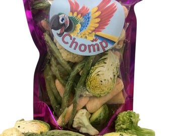 Freeze Dried Parrot Food: MI Seasonal Veggie Mix, Foraging Treat (1oz)